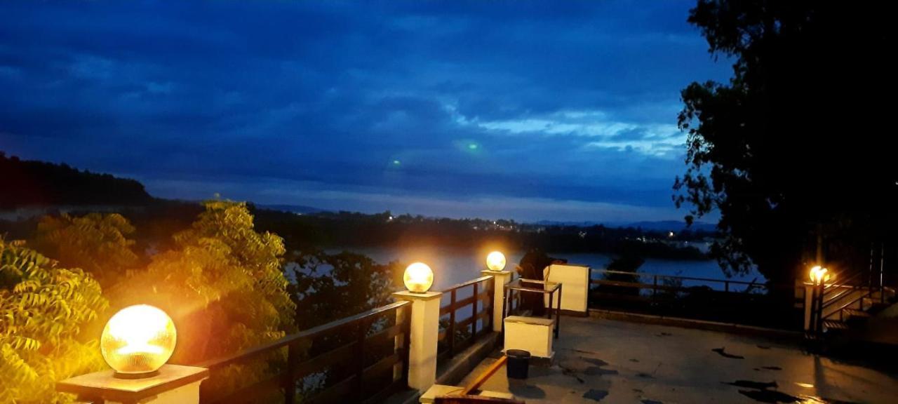Meeram Ganga, A Heritage Stay By The Ganges At Triveni Ghat Rishīkesh Exterior foto