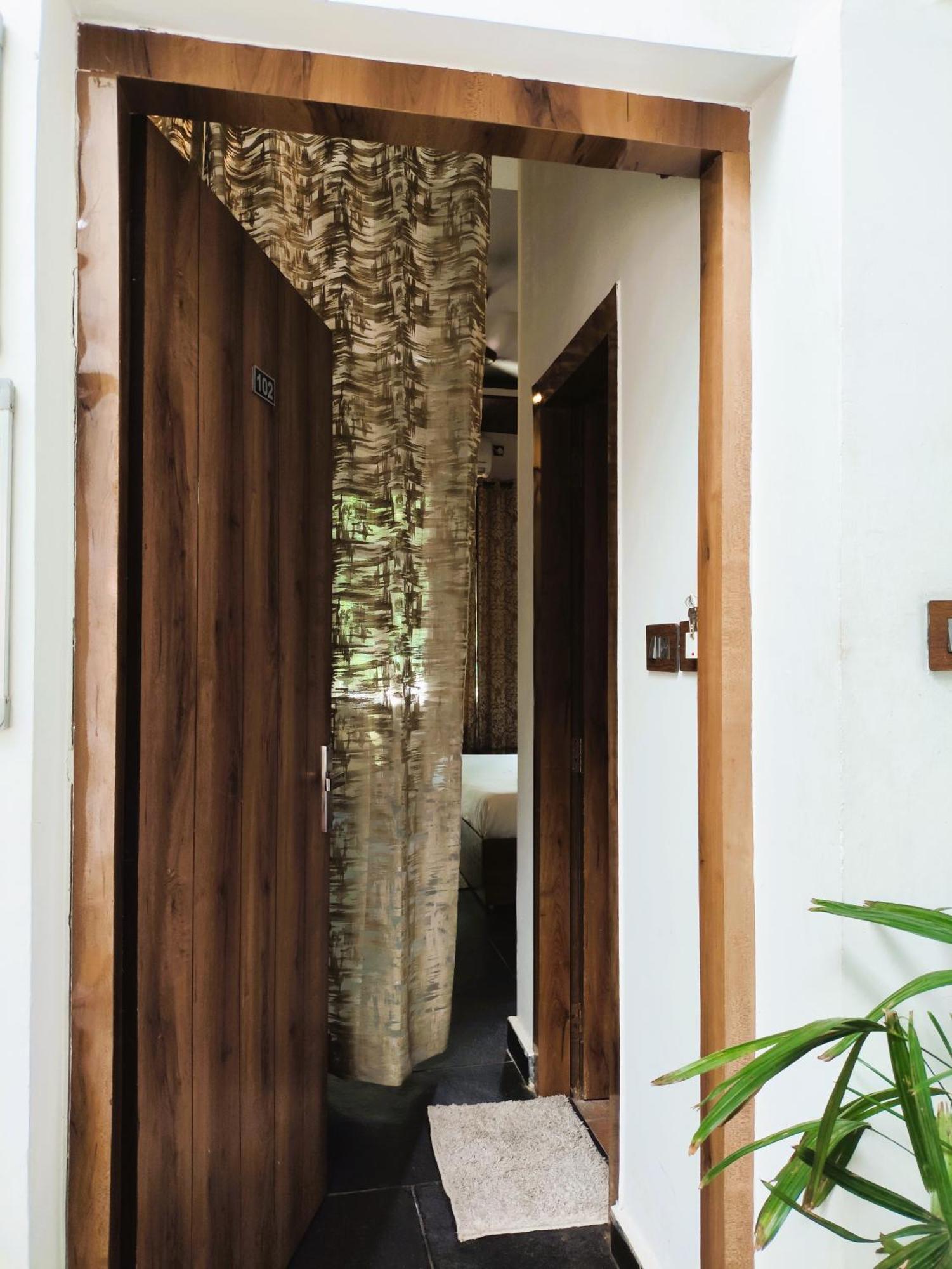 Meeram Ganga, A Heritage Stay By The Ganges At Triveni Ghat Rishīkesh Exterior foto