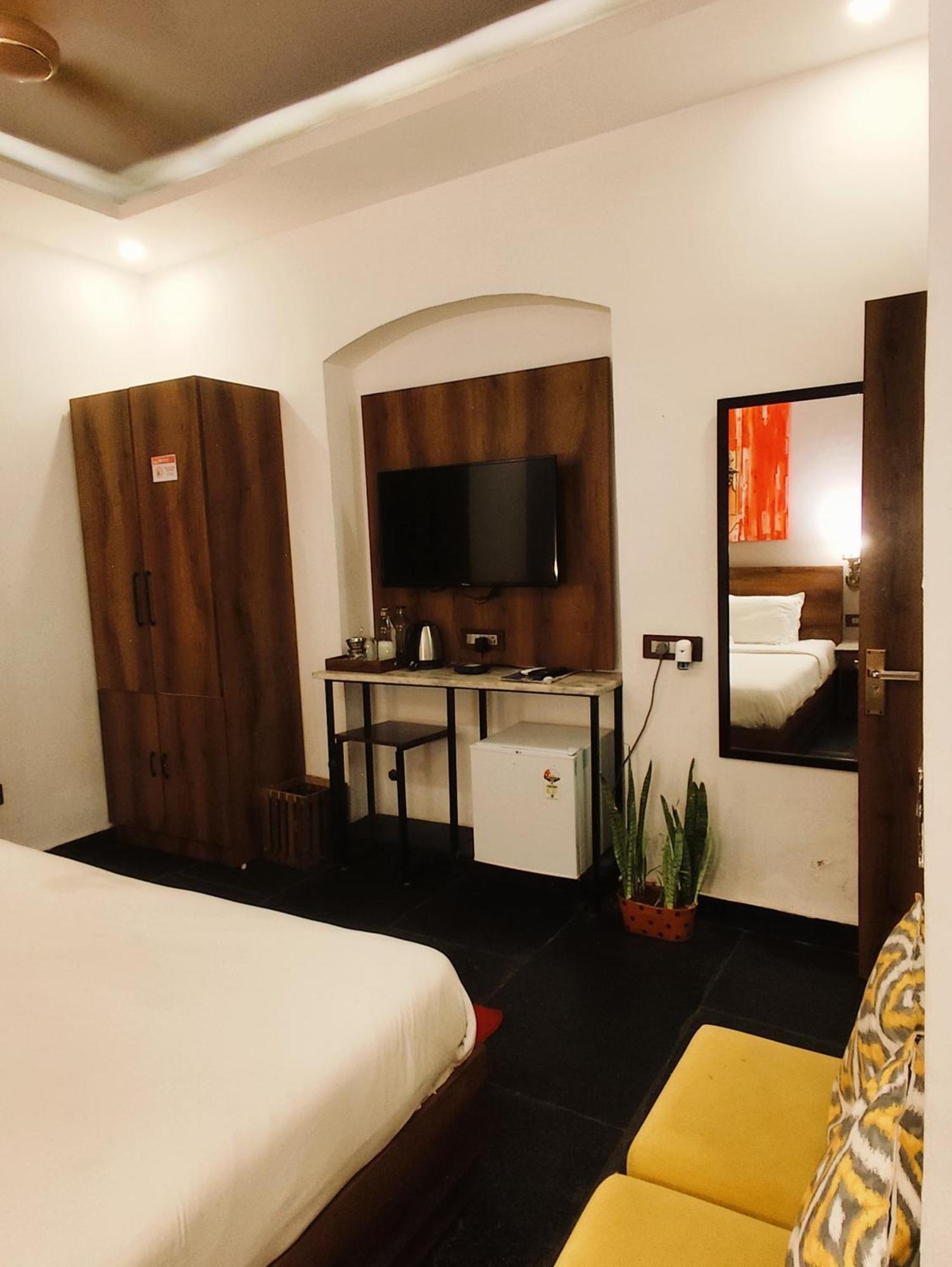 Meeram Ganga, A Heritage Stay By The Ganges At Triveni Ghat Rishīkesh Exterior foto