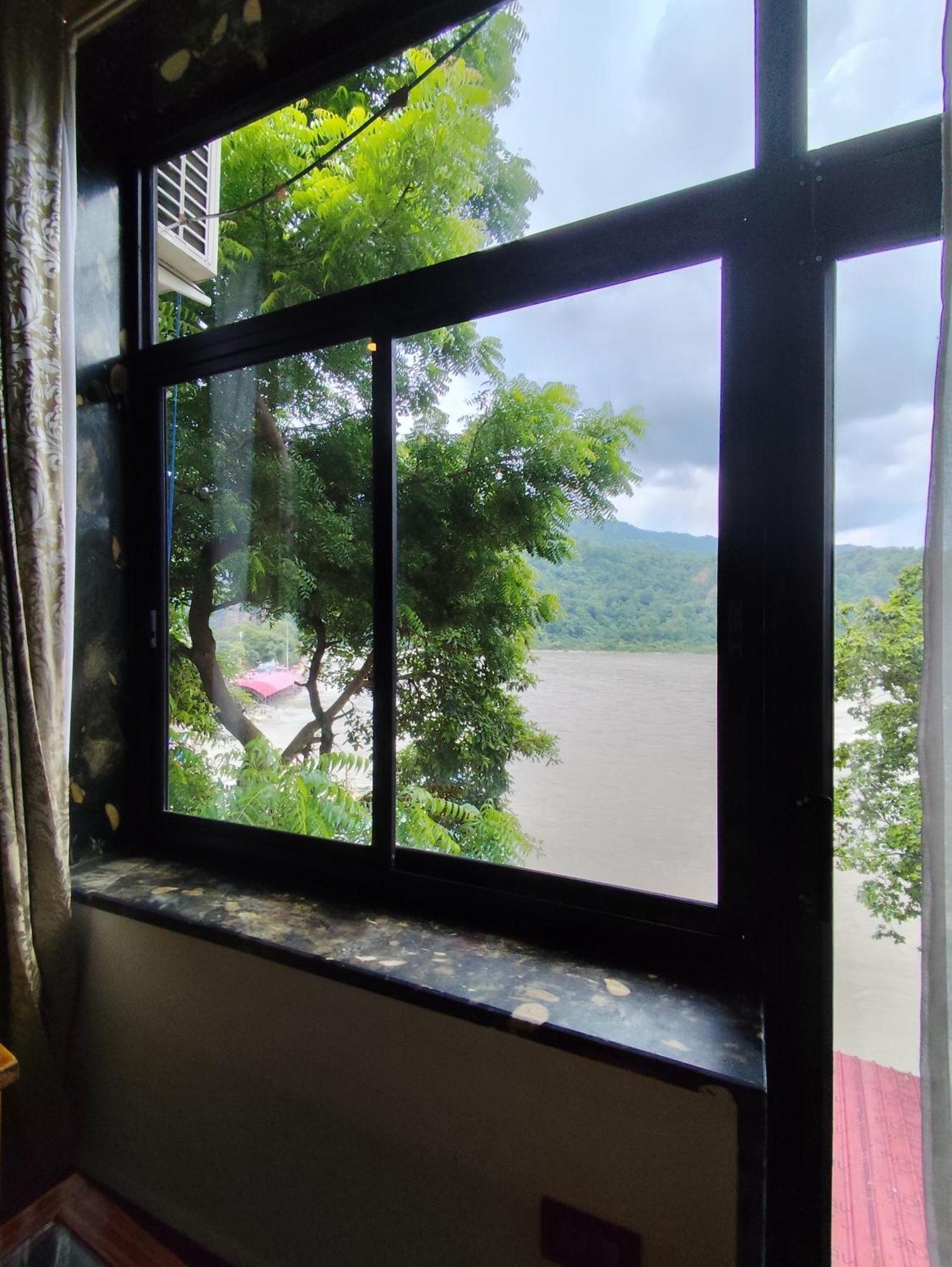Meeram Ganga, A Heritage Stay By The Ganges At Triveni Ghat Rishīkesh Exterior foto
